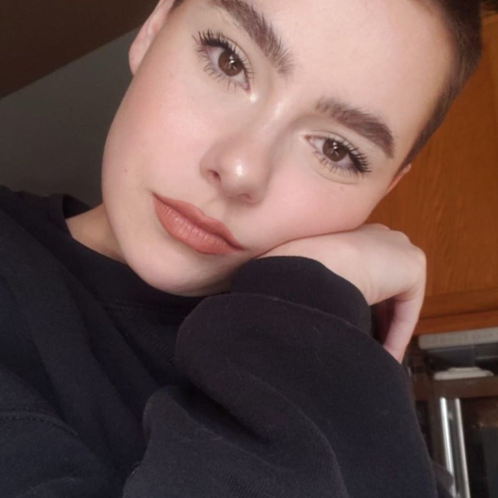 Meet your Posher, Lauren